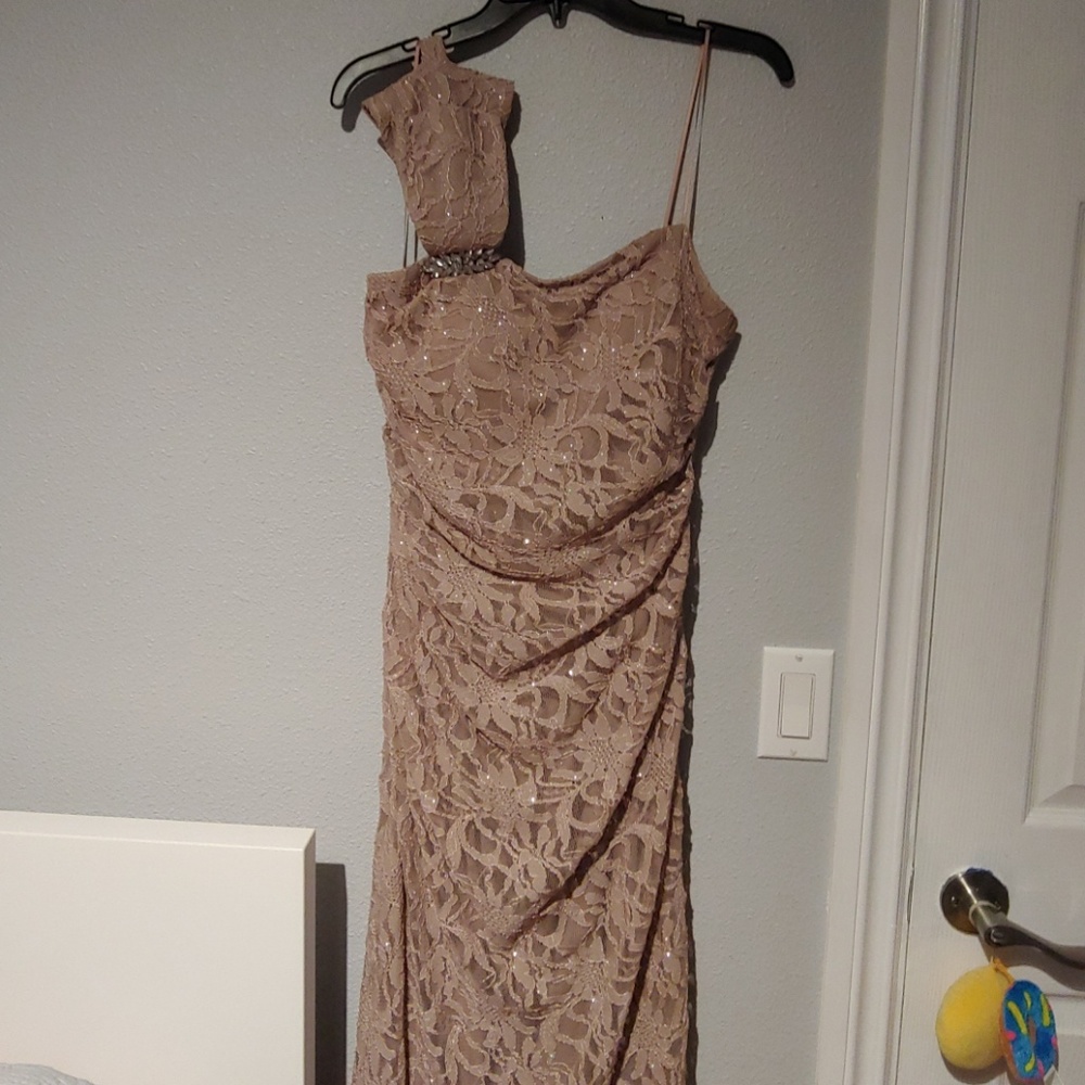 **Prom dress**